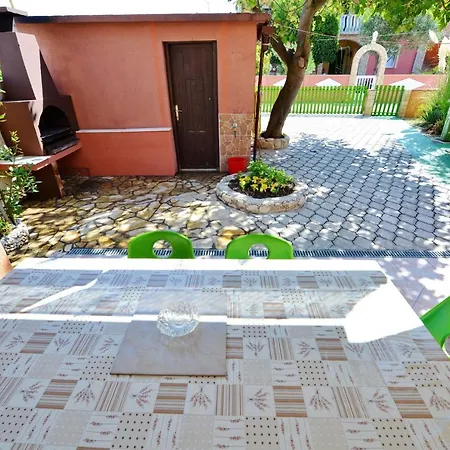 Charming In With Terrace And Garden *