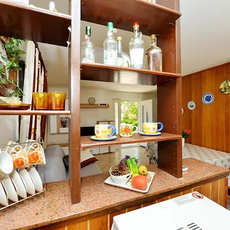 アパート Charming In With Terrace And Garden *